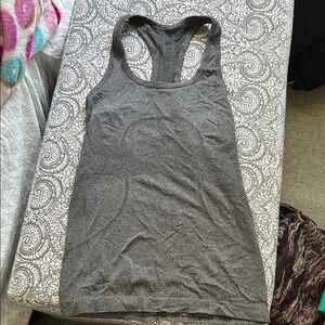Lululemon grey tank